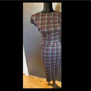 Aqua NWT Pencil Dress. Sized Small